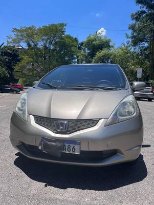 HONDA FIT 1.4 LX 16V FLEX 4P MANUAL HONDA FIT 1.4 LX 16V FLEX 4P MANUAL